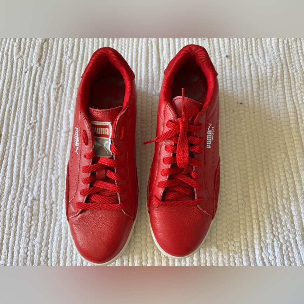 Red Puma Low Top